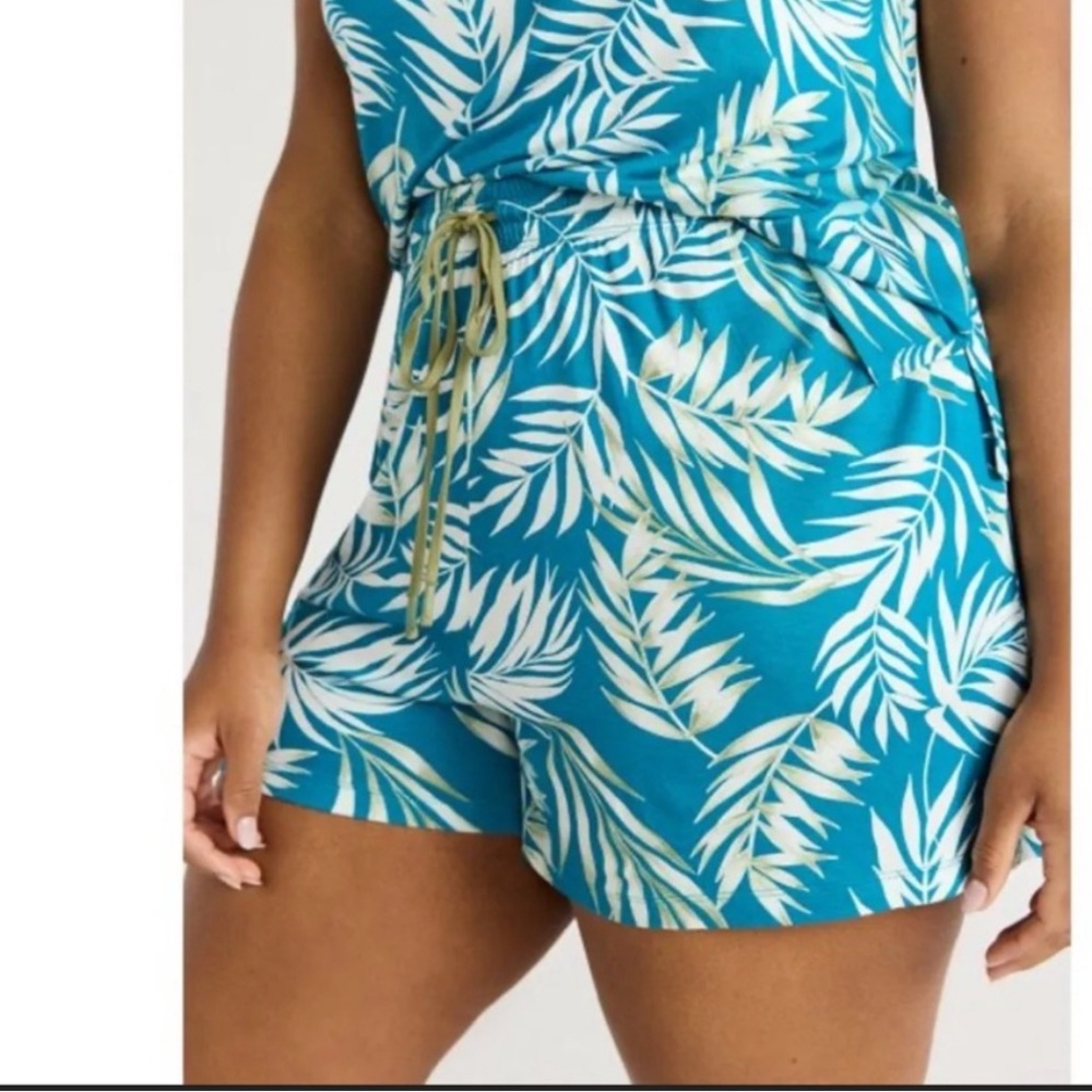 NWT medium sleep shorts stretchy joyspun 874